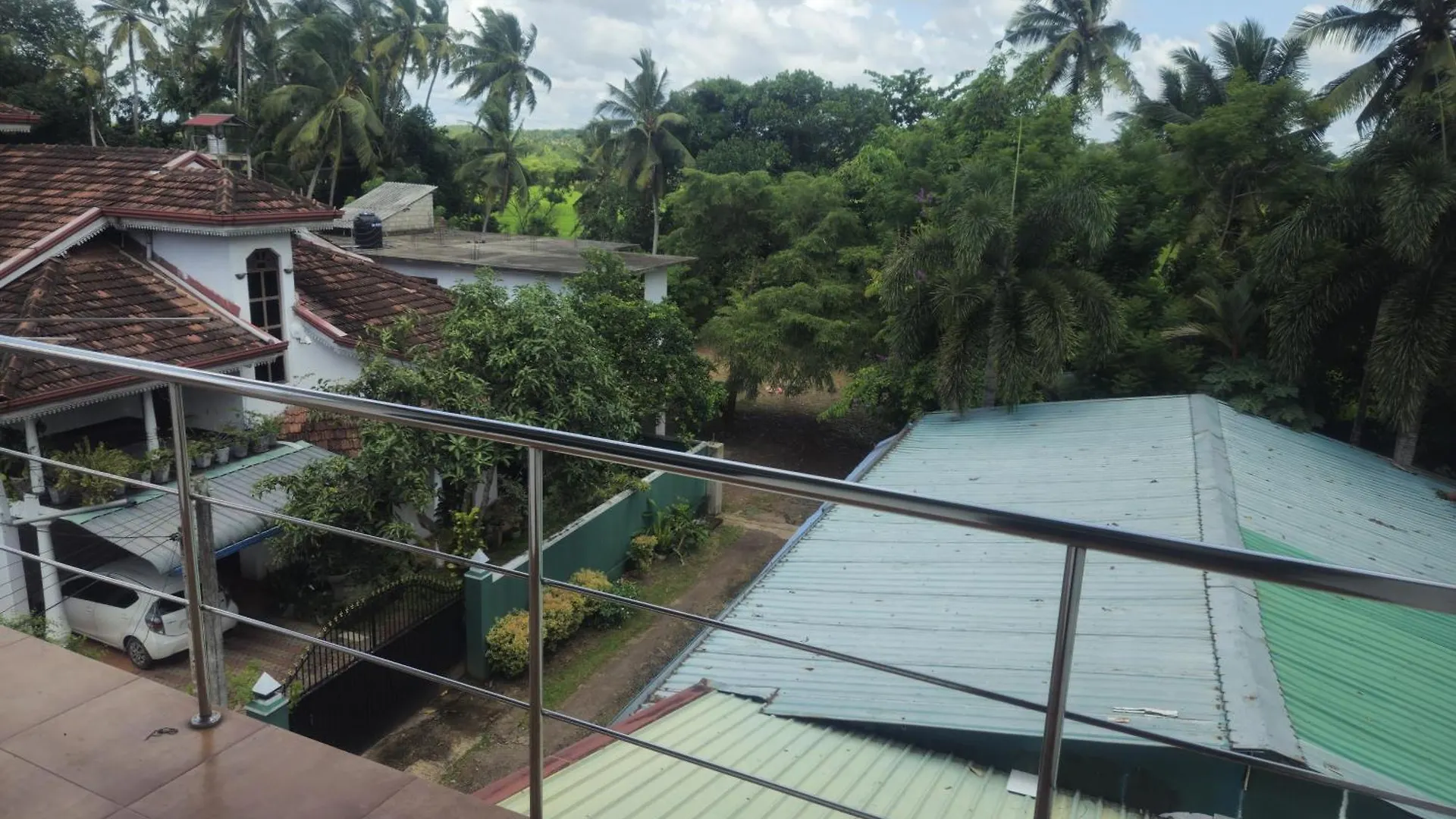 Field View Hotel Minuwangoda Sri Lanka